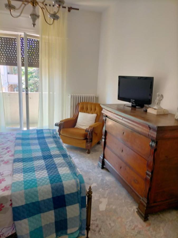 Апартаменти Casa Priscilla Пескара Екстер'єр фото